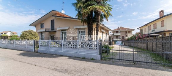 6-Zimmer Villa in Limbiate, Italy, Nr. 291080 21