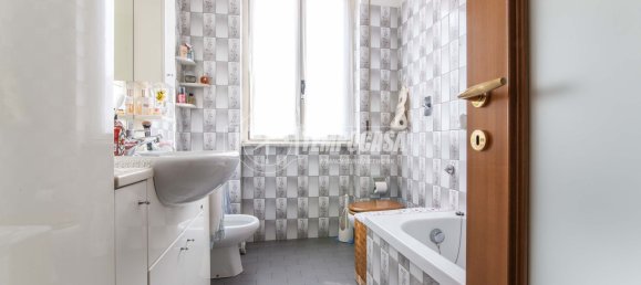 6-Zimmer Villa in Limbiate, Italy, Nr. 291080 13