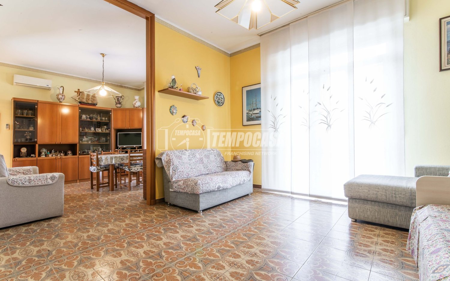 6-Zimmer Villa in Limbiate, Italy, Nr. 291080