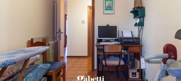 Apartamento de 6 habitaciónes en Lanciano, Italy No. 87798 23