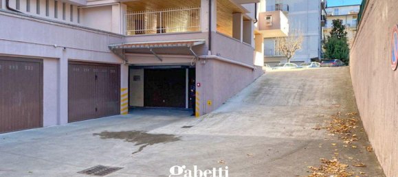 Apartamento de 6 habitaciónes en Lanciano, Italy No. 87798 4
