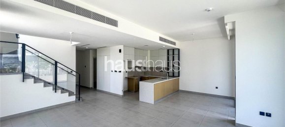 Villa T3 em Dubai Hills Estate, UAE N.º 100233 2