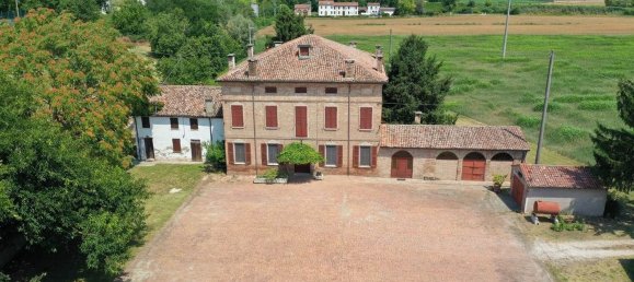 Дом с 18 спальнями в Ронкоферраро, Италия № 362856 2