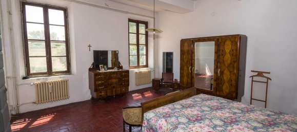 Дом с 18 спальнями в Ронкоферраро, Италия № 362856 16