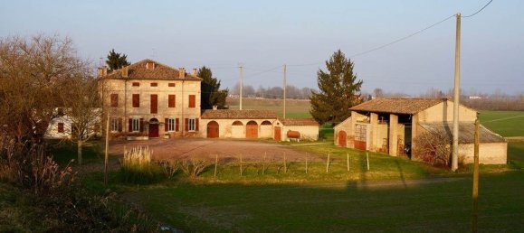 Дом с 18 спальнями в Ронкоферраро, Италия № 362856 35