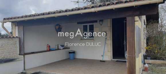 9 Schlafzimmer Haus in Romazieres, France, Nr. 102195 3