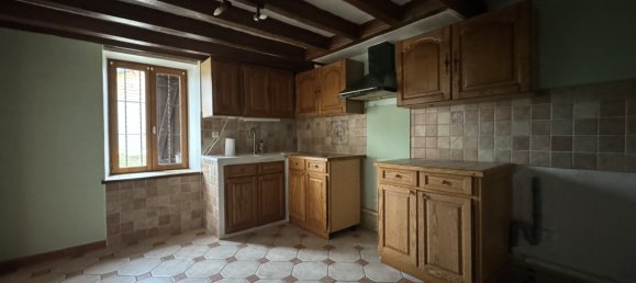 2 bedrooms House in Villers-Cotterets, France No. 152090 2