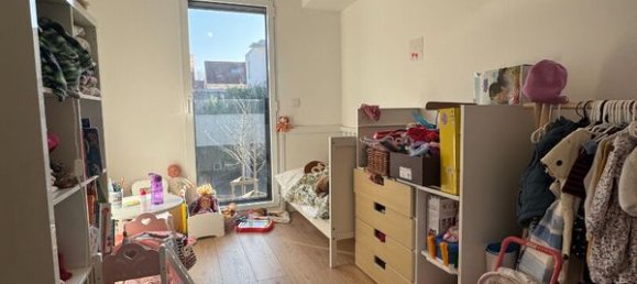 Apartamento de 3 dormitorios en Pantin, France No. 128783 11