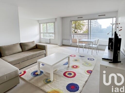 3 bedrooms Apartment in Issy-les-Moulineaux, France No. 347130