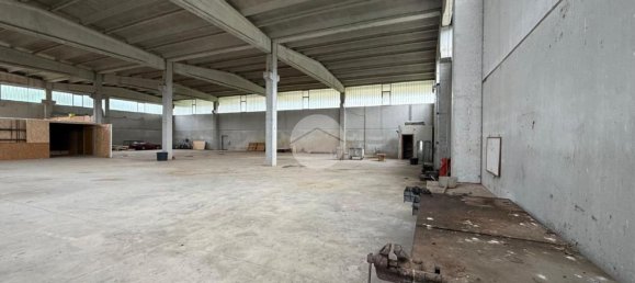 Склад 26000м² в Колоньо аль Серио, Италия № 364741 2