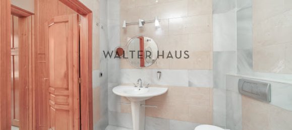 3 Schlafzimmer Wohnung in Ciutat Vella, Spain, Nr. 142347 10