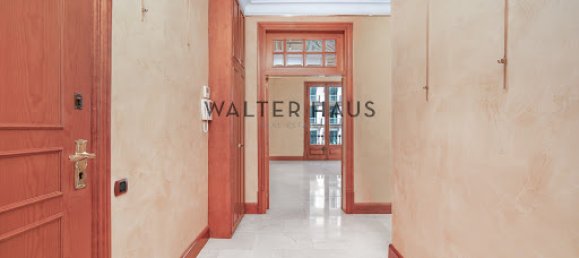 3 Schlafzimmer Wohnung in Ciutat Vella, Spain, Nr. 142347 19