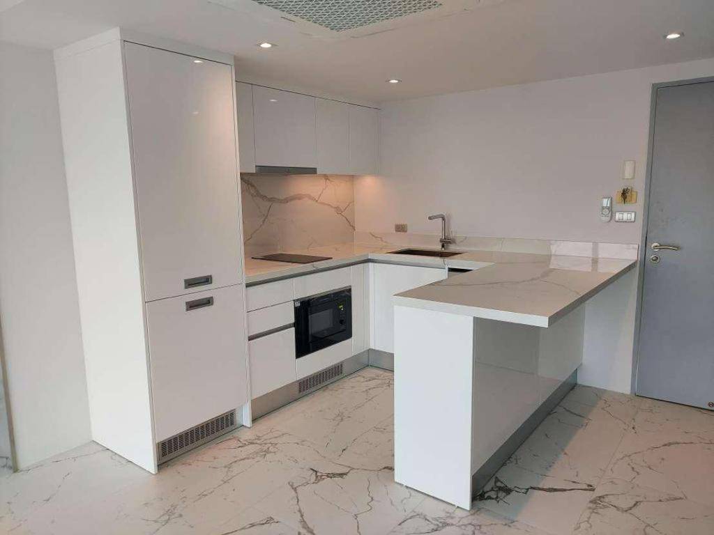 1 bedroom Condo in Karon, Thailand No. 67681