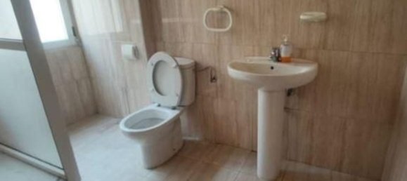 3 bedrooms Apartment in Leon, Spain No. 91867 9