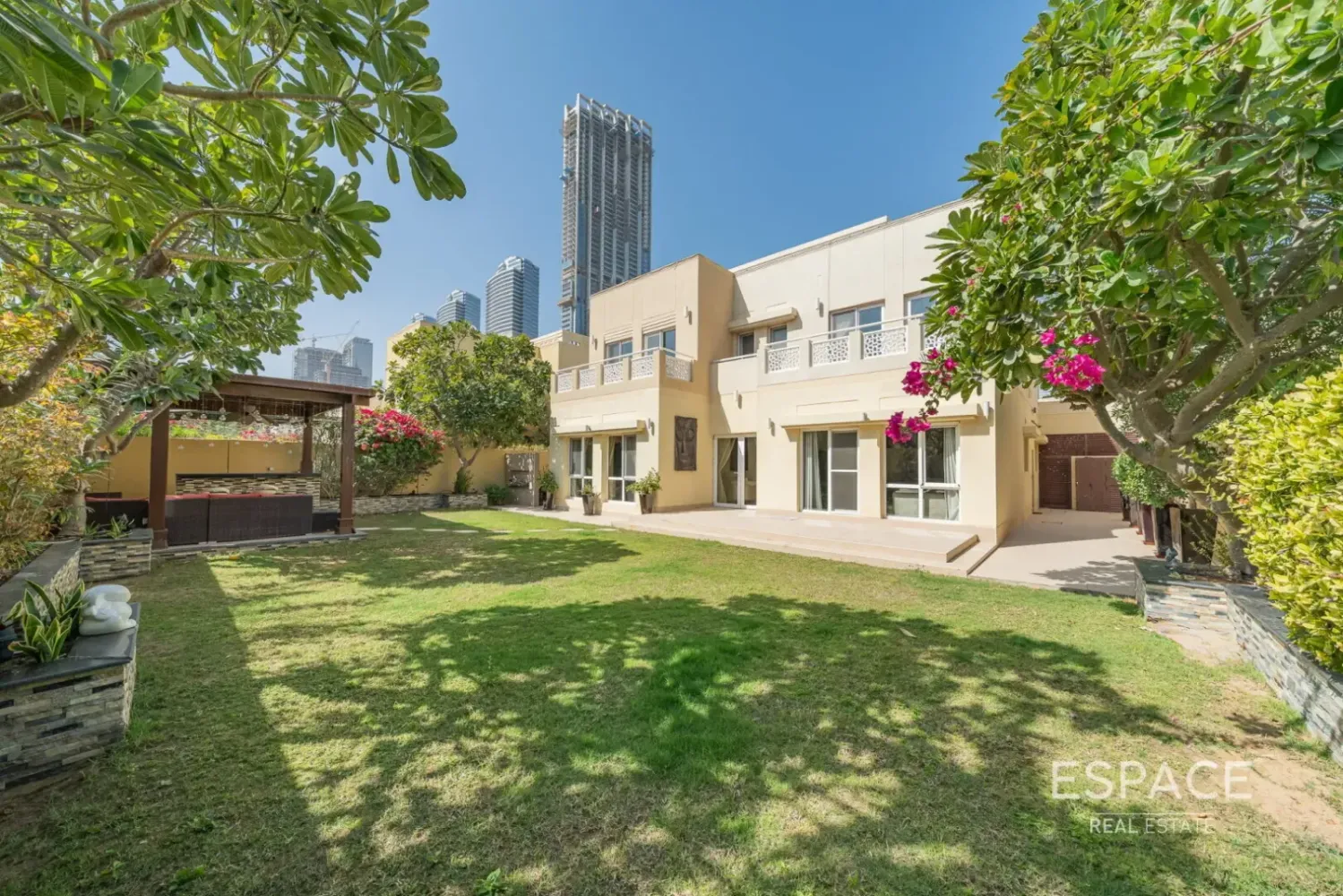 5 Schlafzimmer Villa in Meadows, UAE, Nr. 209714