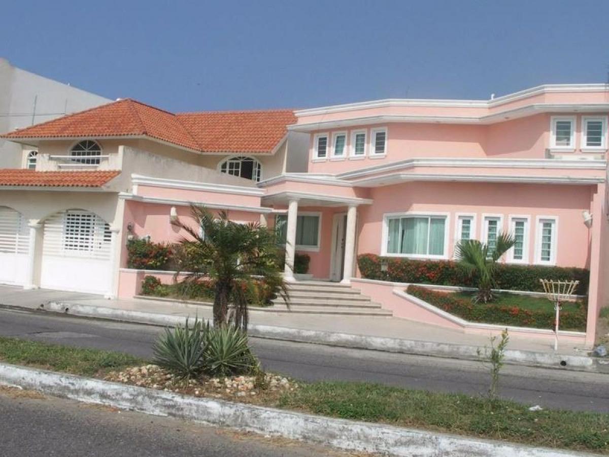 4 bedrooms House in Veracruz, Mexico No. 207467