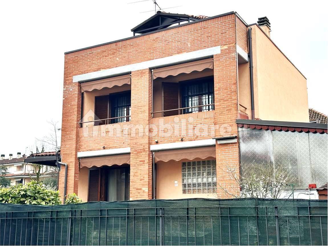 3 Schlafzimmer Villa in Liscate, Italy, Nr. 54719