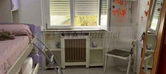 Квартира с 3 комнатами в Верано Брианца, Италия № 2780 4