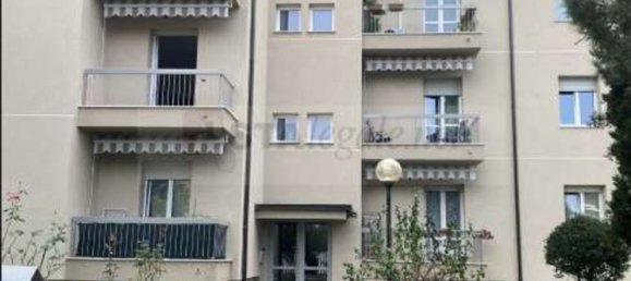 Квартира с 3 комнатами в Верано Брианца, Италия № 2780 3