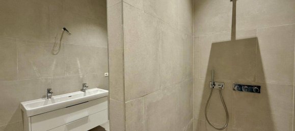 4 rooms Apartment in Hernals, Austria No. 141041 13