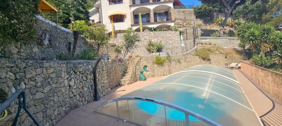 7 rooms Villa in Ventimiglia, Italy No. 22386 2