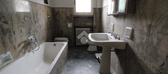 4 bedrooms Villa in Brescia, Italy No. 127488 26