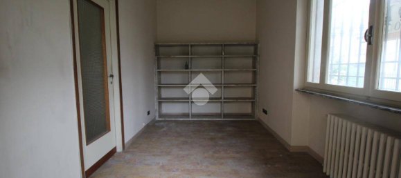 4 bedrooms Villa in Brescia, Italy No. 127488 3