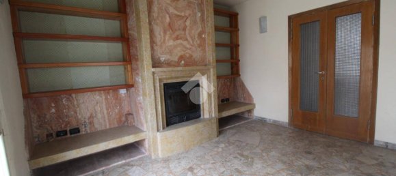 4 bedrooms Villa in Brescia, Italy No. 127488 16