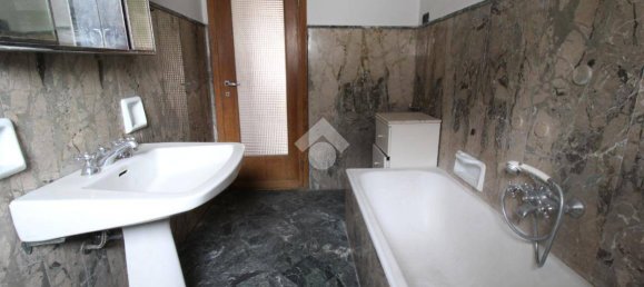 4 bedrooms Villa in Brescia, Italy No. 127488 27