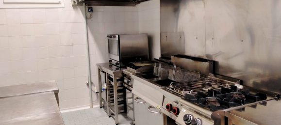 Коммерческая недвижимость 60м² в Монтегротто Терме, Италия № 257080 2