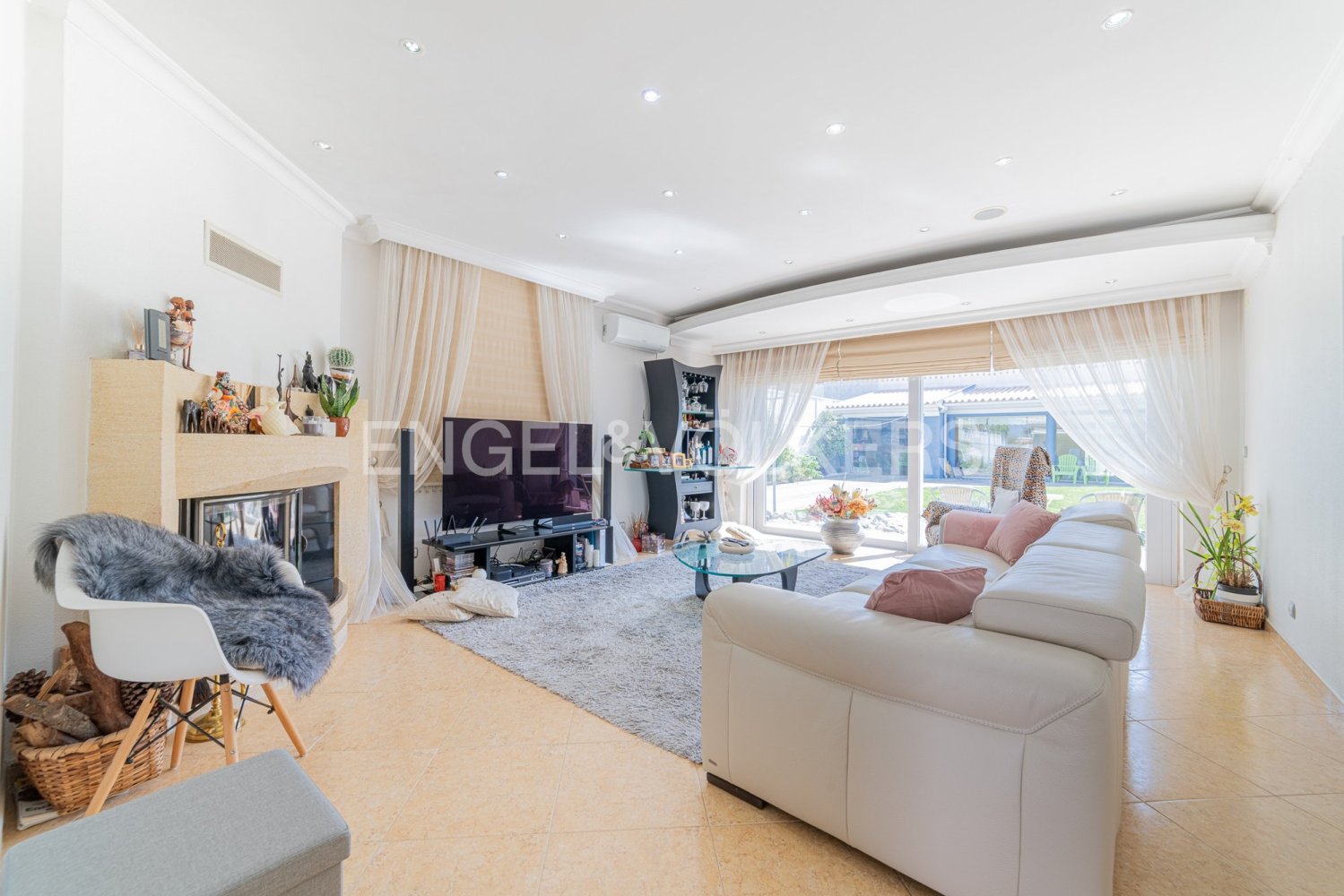 5 bedrooms House in Corroios, Portugal No. 245112