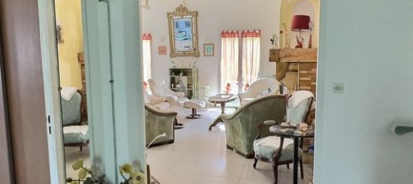 4 Schlafzimmer Haus in Castres, France, Nr. 338681 8