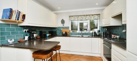 4 bedrooms House in Brighton and Hove, United Kingdom No. 10530 8