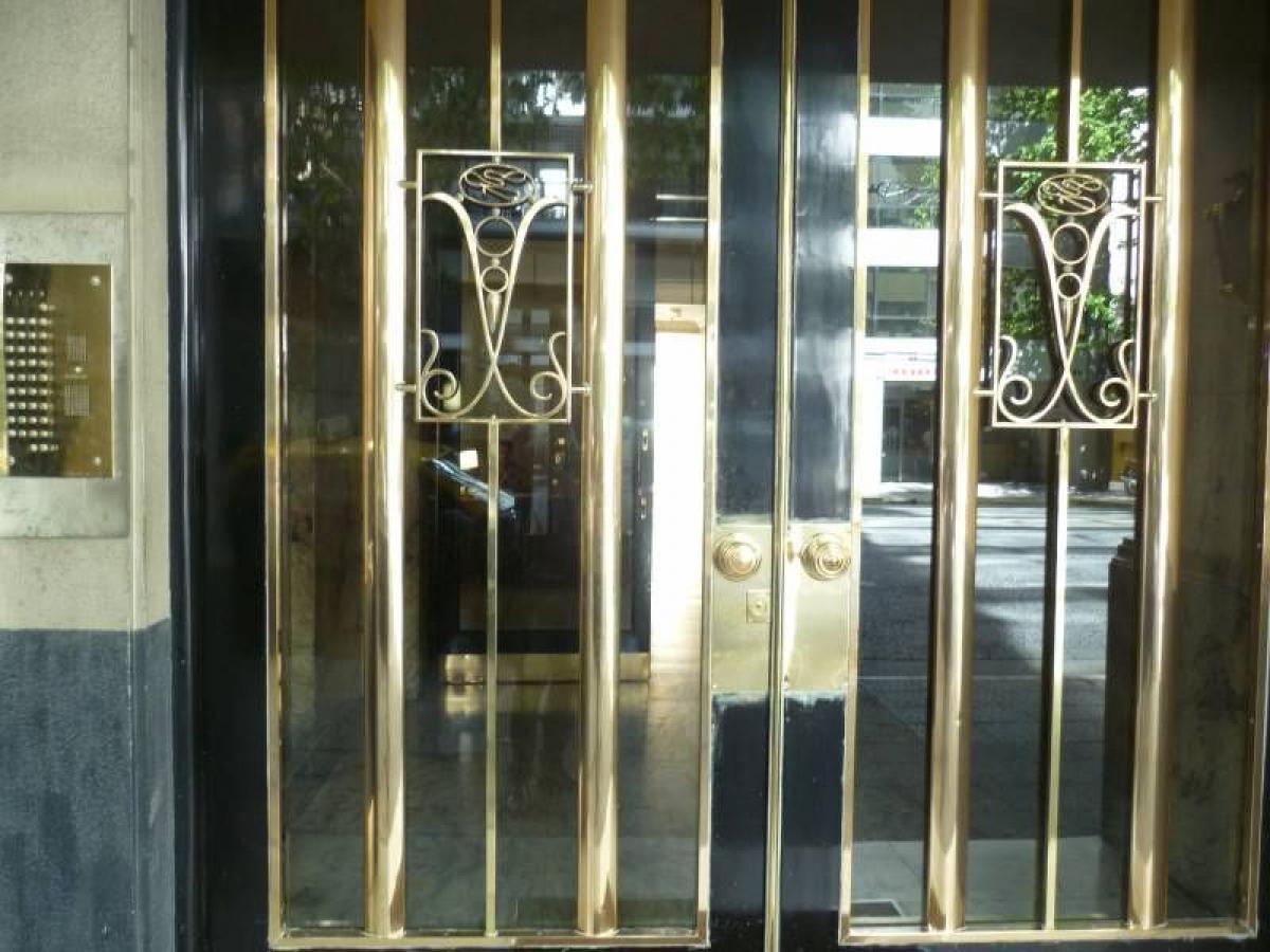 Apartamento de 2 dormitorios en Buenos Aires, Argentina No. 98165