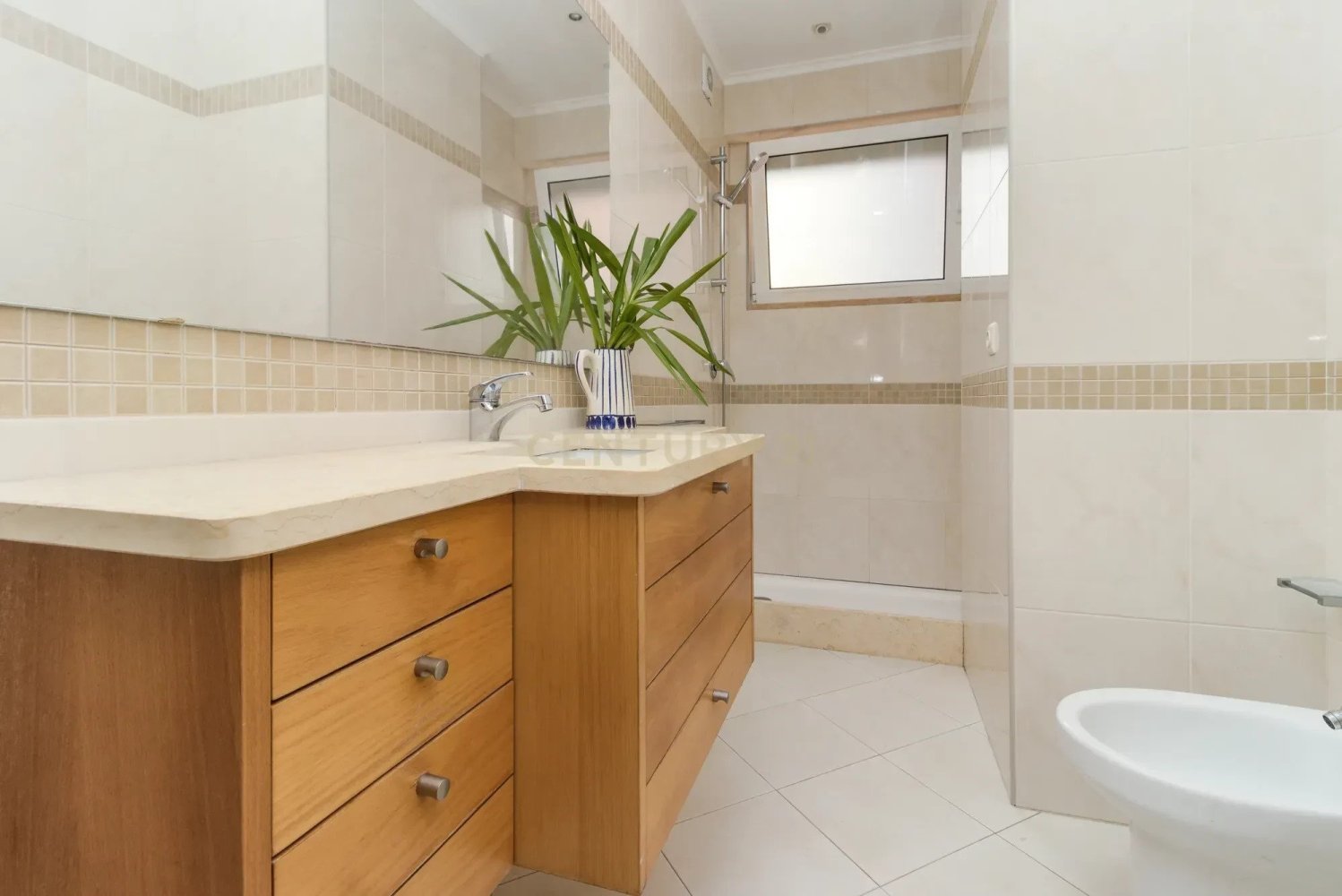 16 chambres Appartement à Lisbon, Portugal No. 122216