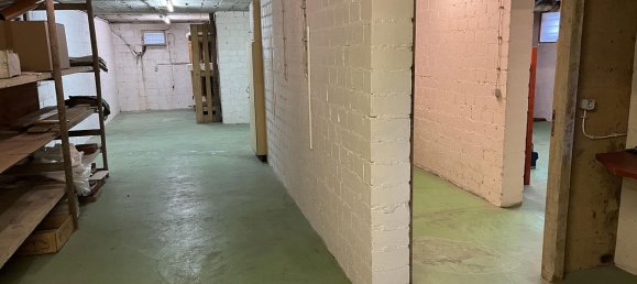 4 bedrooms House in Bergstrase, Germany No. 361944 9