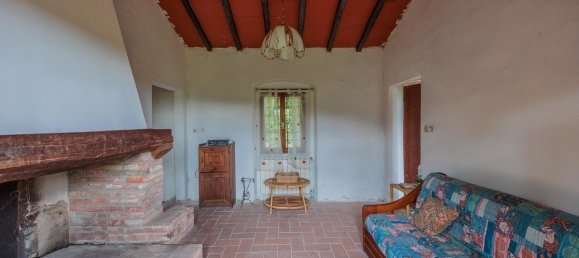 2 bedrooms House in Cavriglia, Italy No. 81803 16