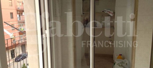 2 bedrooms Apartment in Taranto, Italy No. 154625 3