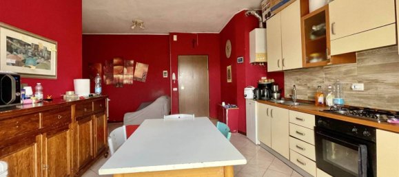 2 bedrooms Apartment in Borgo Virgilio, Italy No. 225618 2