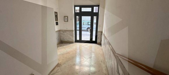 Квартира с 2 комнатами в Бари, Италия № 29148 23