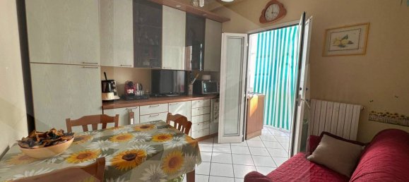 Квартира с 2 комнатами в Бари, Италия № 29148 12