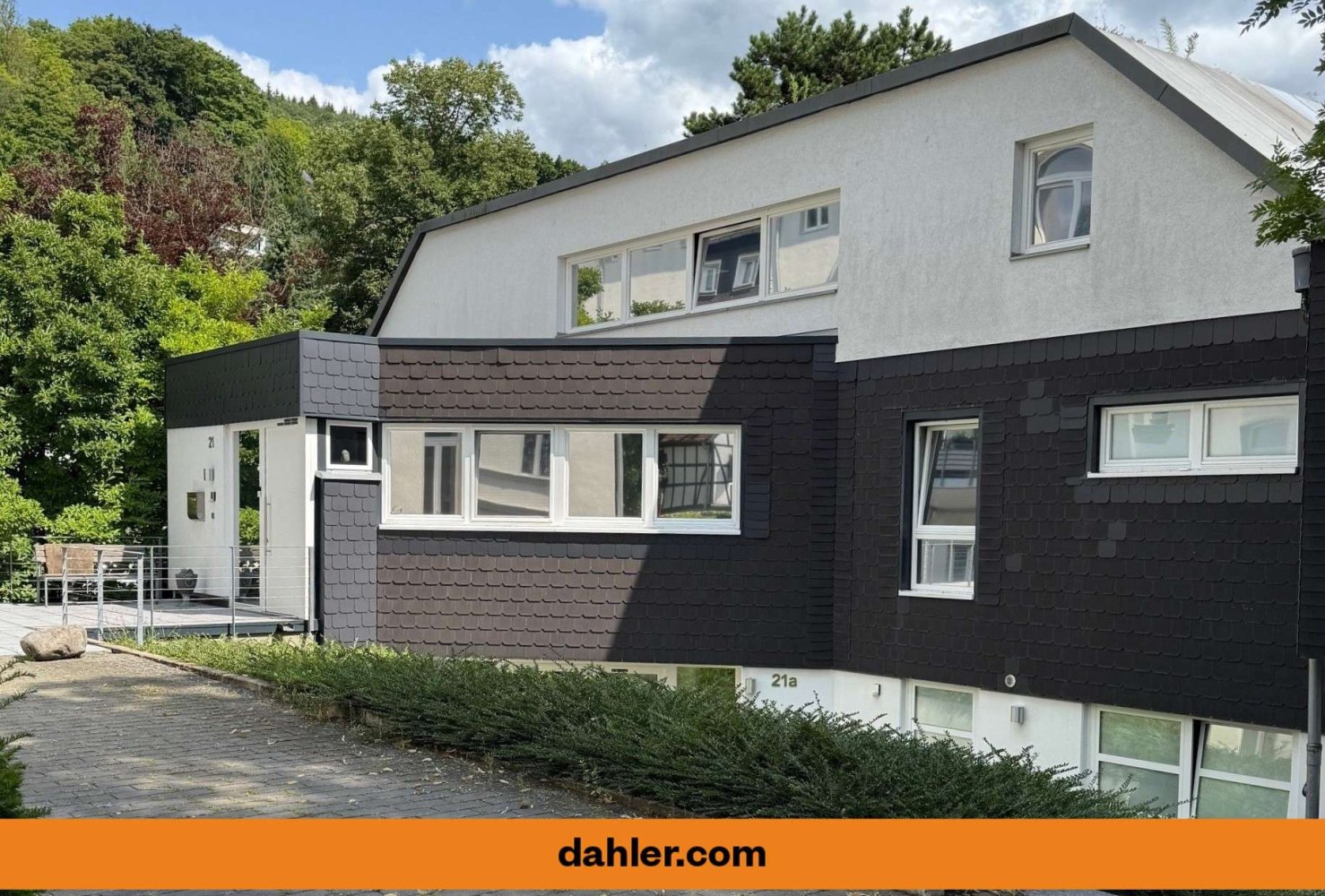 4 bedrooms Apartment in Rhein-Sieg, Germany No. 269990