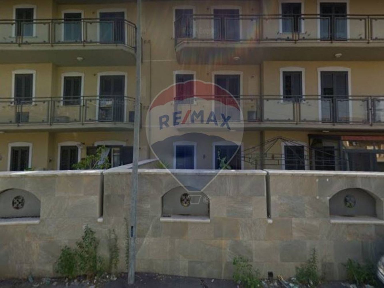 1 room Garage in Gravina di Catania, Italy No. 292986