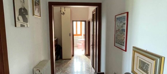 5غرفة شقة في San Casciano in Val di Pesa, Italy رقم 162351 3