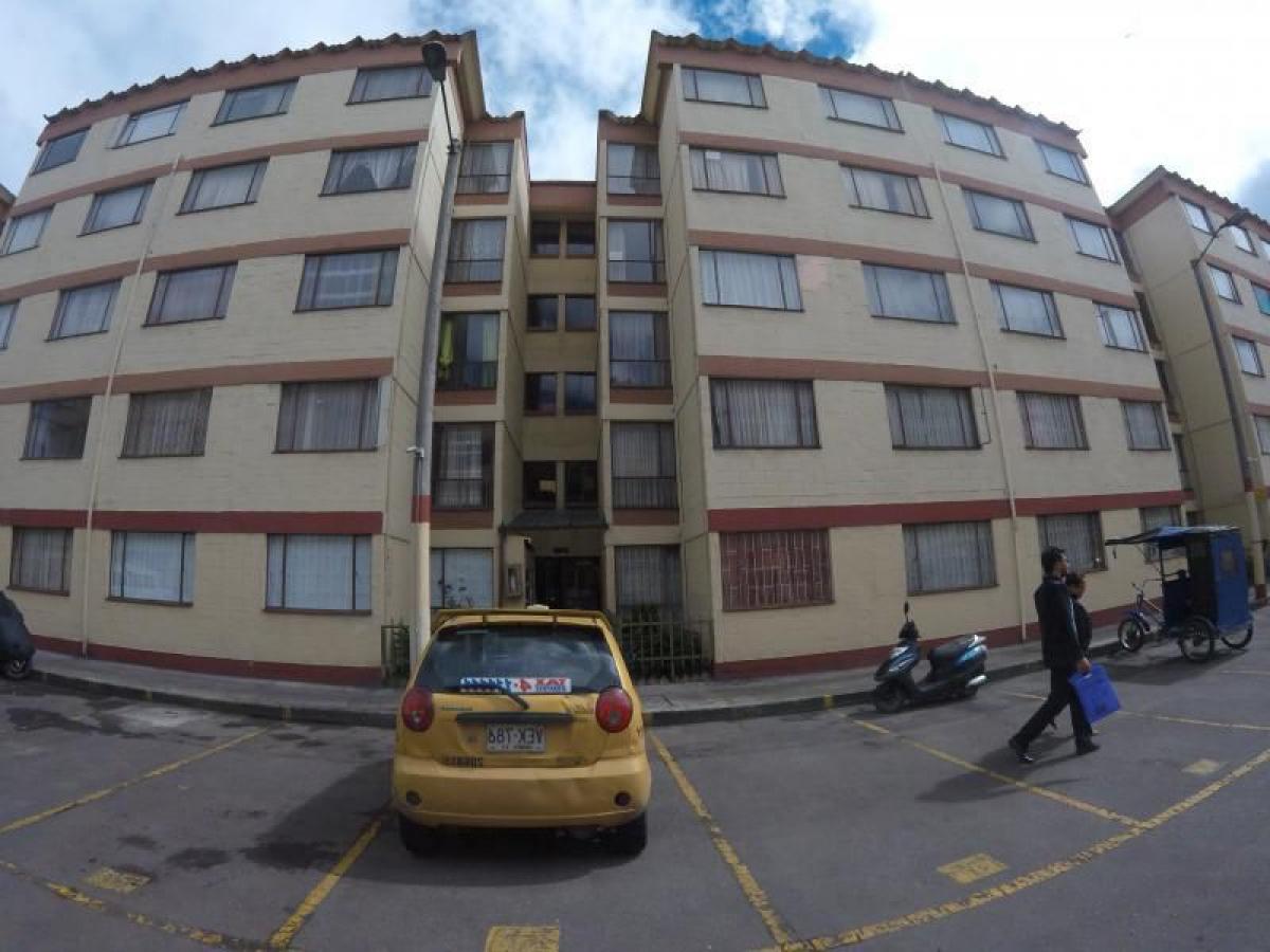 2 bedrooms House in Bogota, Colombia No. 10548