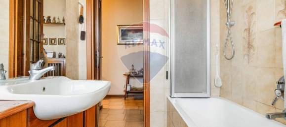 Apartamento de 3 habitaciónes en Busto Arsizio, Italy No. 9237 13