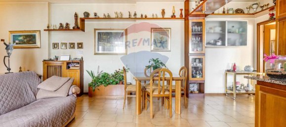 Apartamento de 3 habitaciónes en Busto Arsizio, Italy No. 9237 3