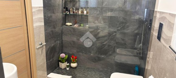 Apartamento T2 em Castello di Cisterna, Italy N.º 356114 12