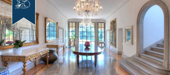 7 Schlafzimmer Villa in Arosio, Italy, Nr. 381102 21