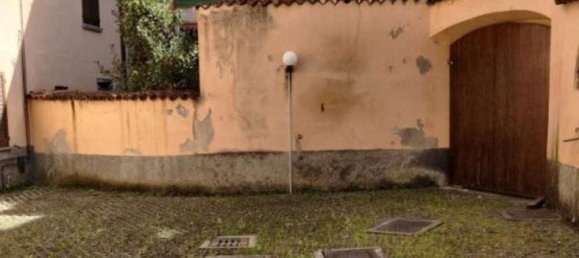 3-salle Appartement à Gandino, Italy No. 8596 47